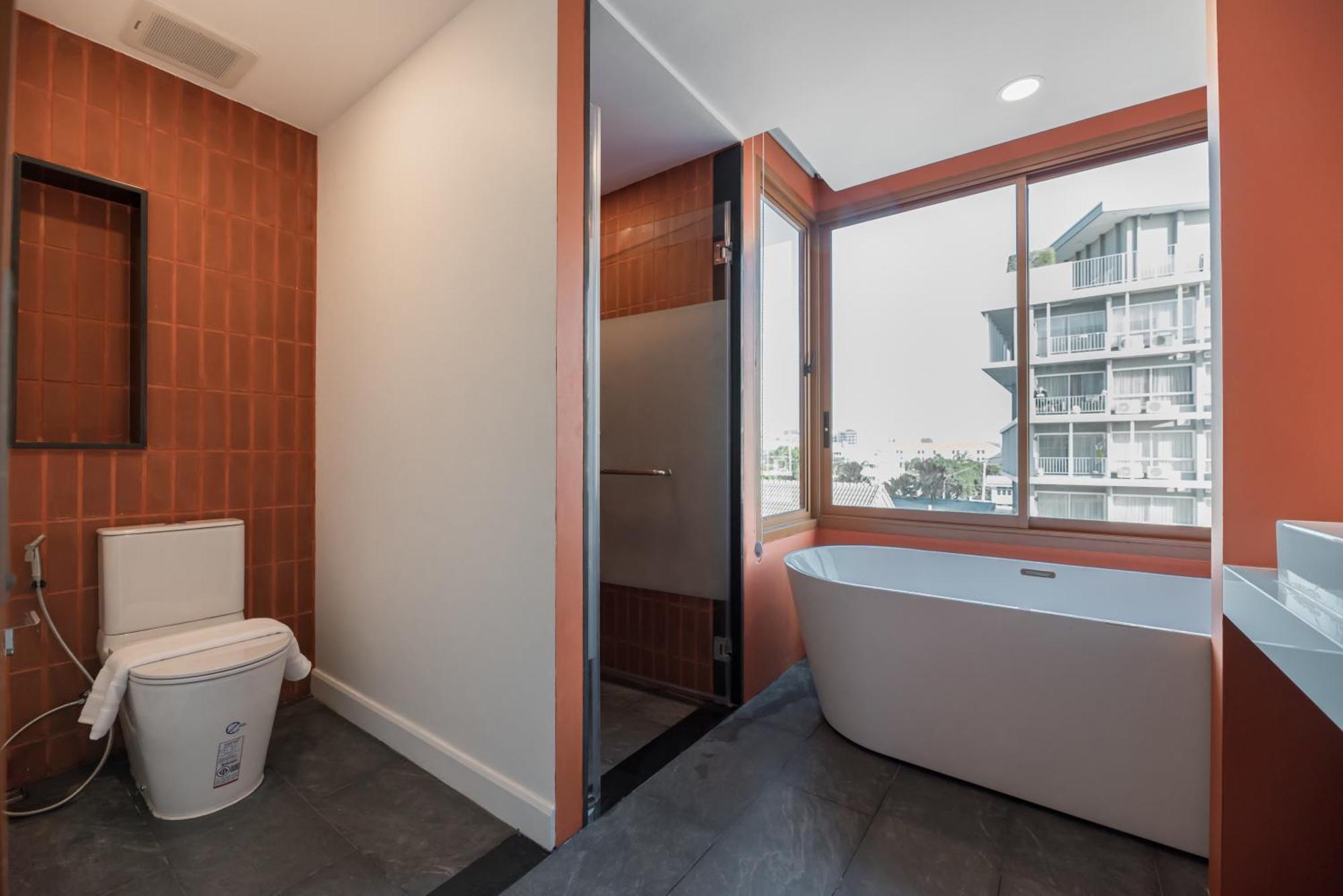 Blu Monkey Hub And Hotel Bangsaen Exterior photo