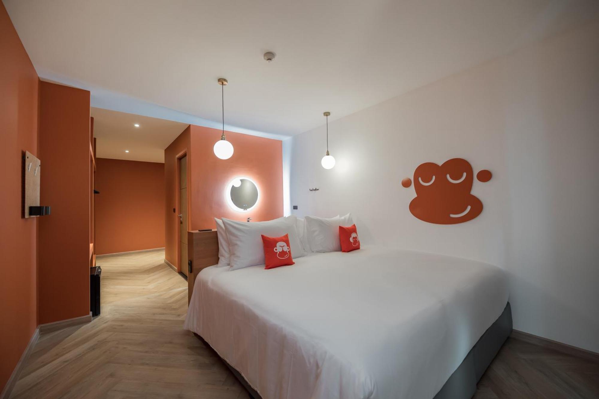 Blu Monkey Hub And Hotel Bangsaen Exterior photo